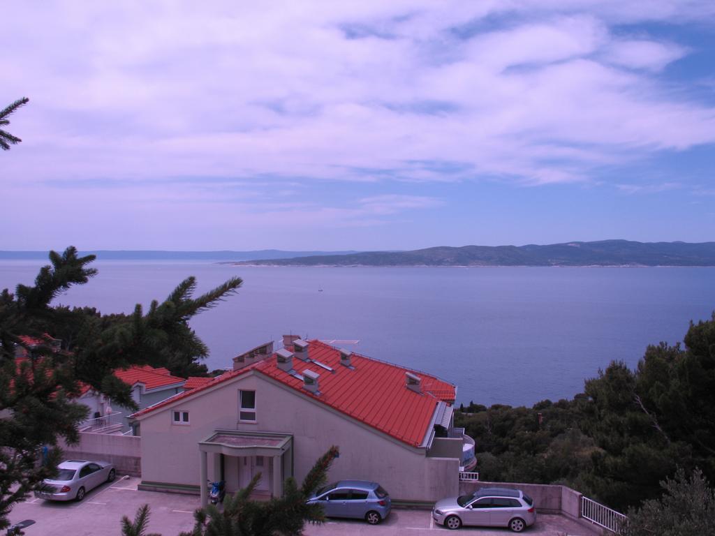 Apartments Lorenco Brela Buitenkant foto